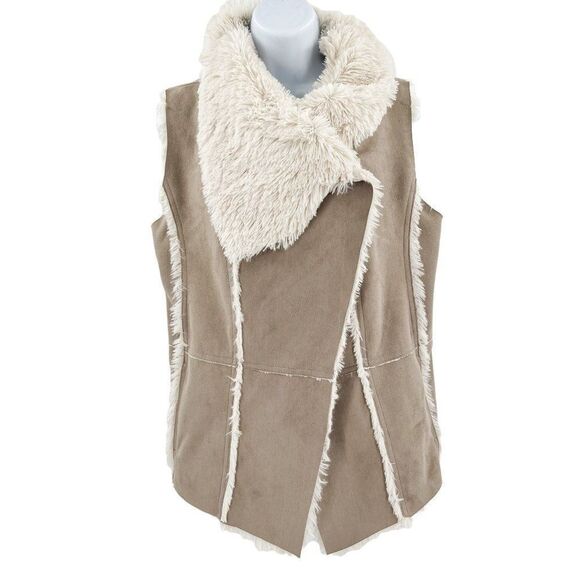 Cupcakes and Cashmere REVOLVE Faux Fur Arden Suede Vest Toffee CH301620 - Picture 5 of 13